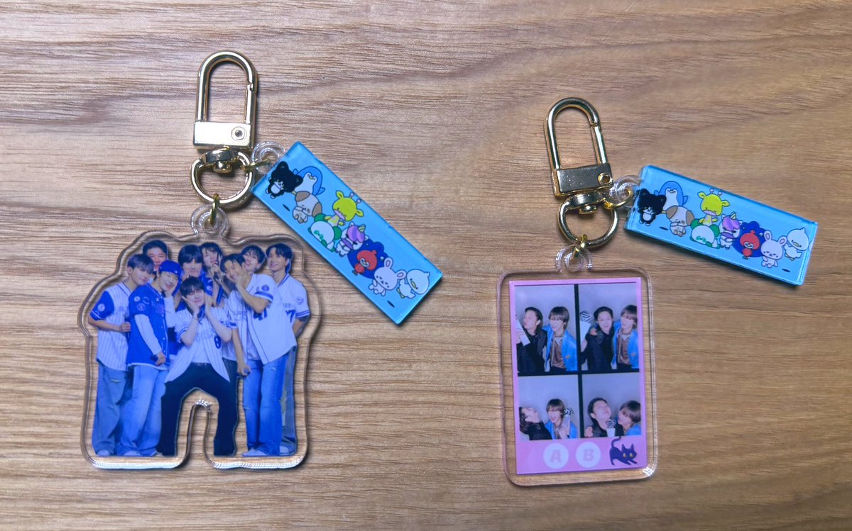 スパショに向けてアクリルキーホルダー作成💙 まだパーツはあるん