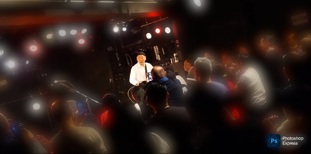 #泉谷しげる #全力ソロライブ #越谷 
先週末の広島・松山連戦は行けなかったので「カウントダウン」が聴けて感激。おそらく普通の77歳なら家で寝込んでいるレベルの体調と思われたけど、洟を啜りながら余裕すら見せつつ120分歌い吠え続ける姿は正に怪物。