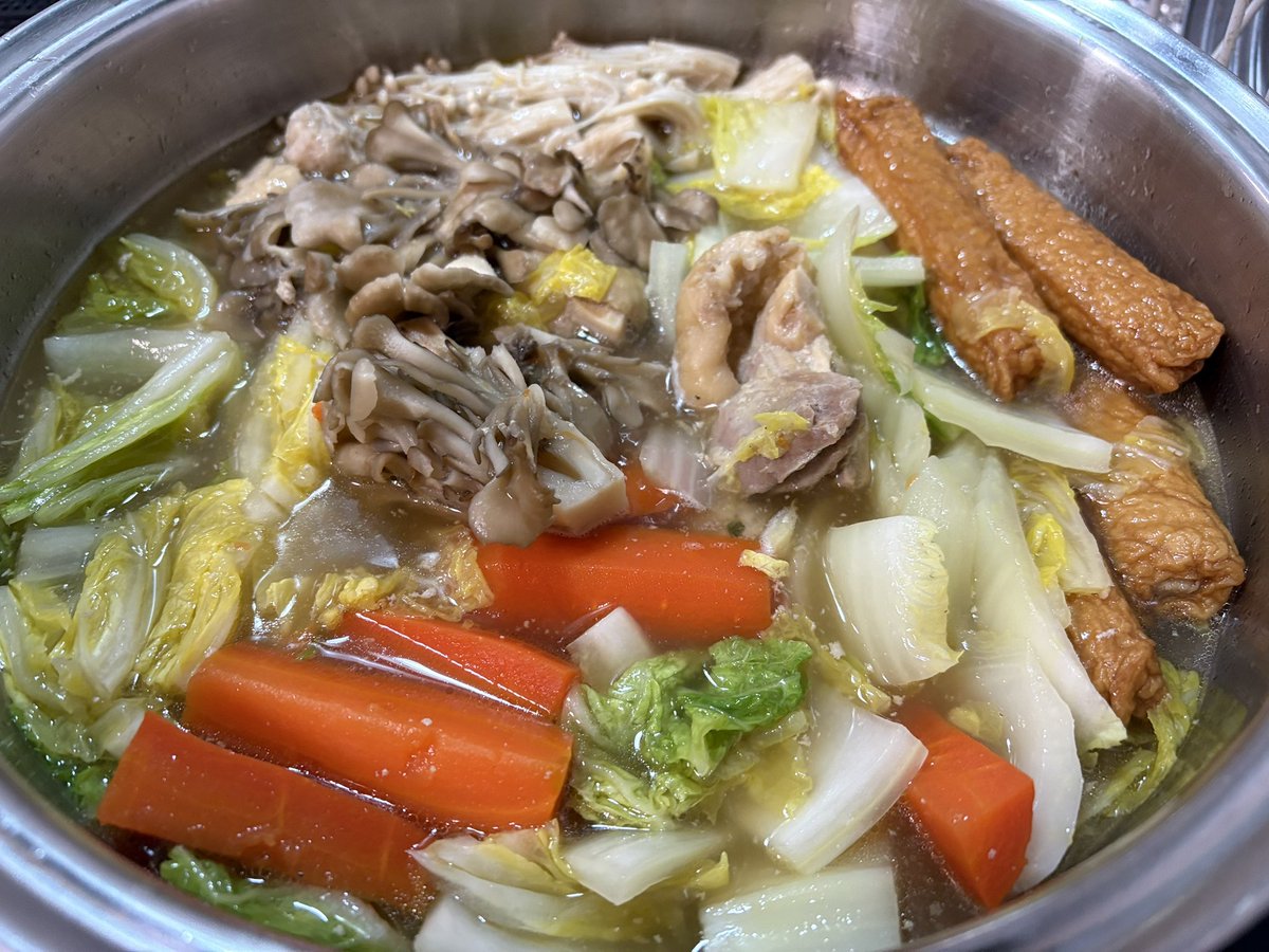 ちゃんこ鍋♪( ˇωˇ )
食べるのは明日の夜ね