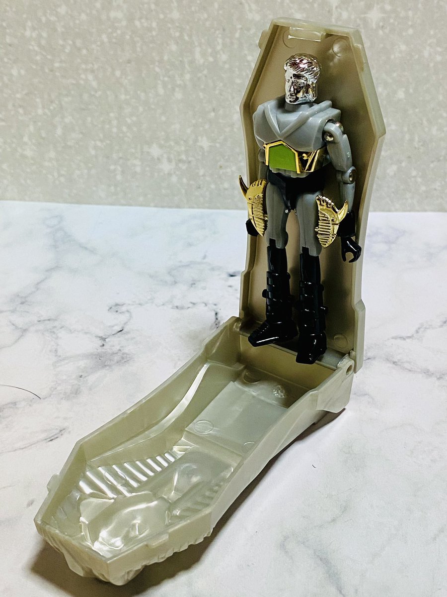 コマンド2号、サミー！ シルバーとブラックな配色もクールでかっこいい