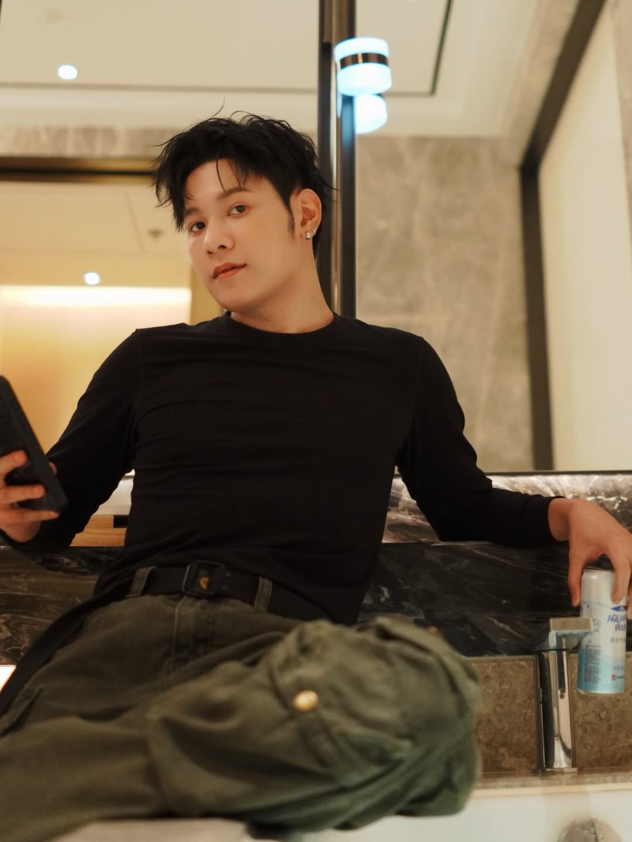 Singtofc_Th's tweet photo. [PIC]​ 260211 __singto​ IG​ Update

#SingtoPrachaya
#สมุนจ้าวป่า https://t.co/z1Tru8z0pb