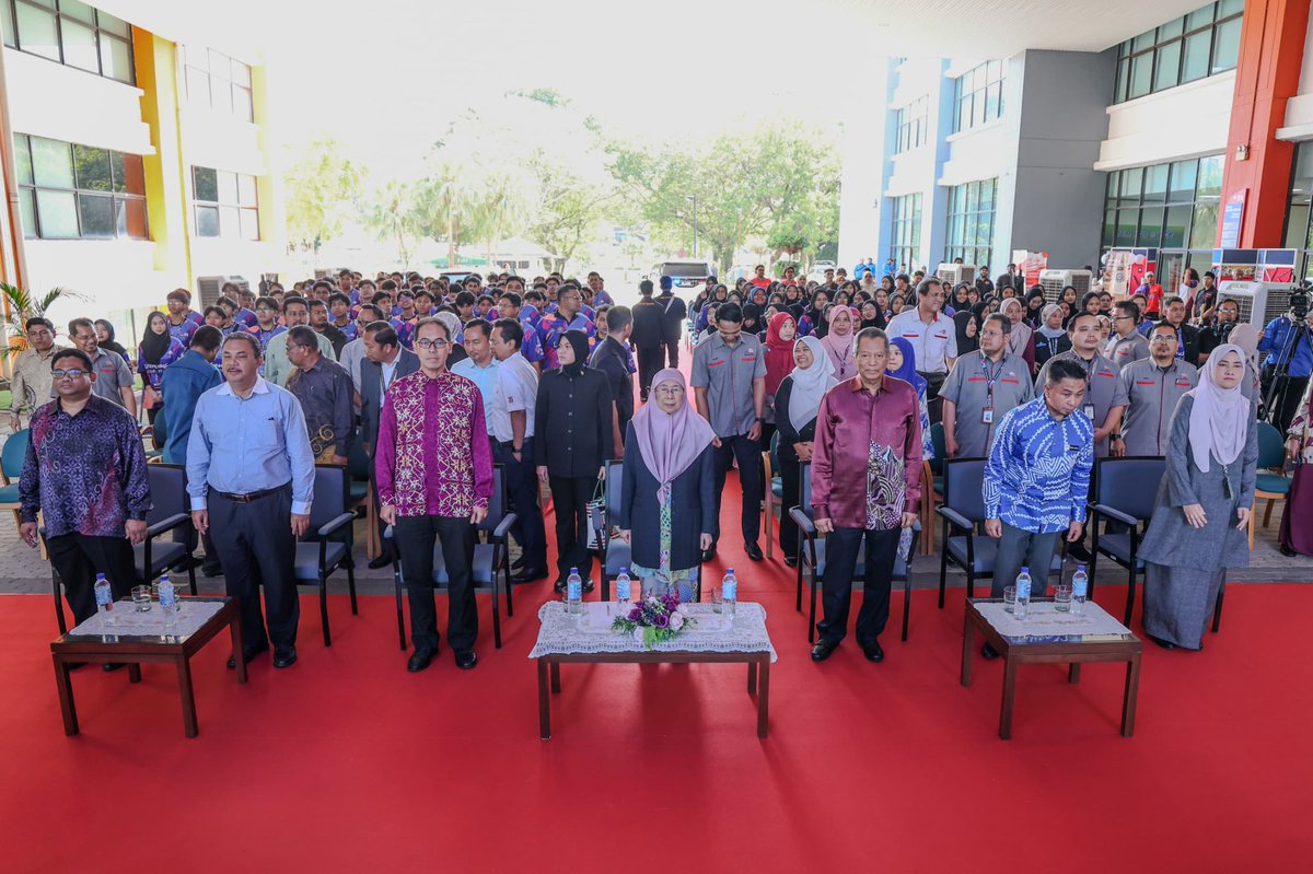 Dr Wan Azizah Ismail tweet media