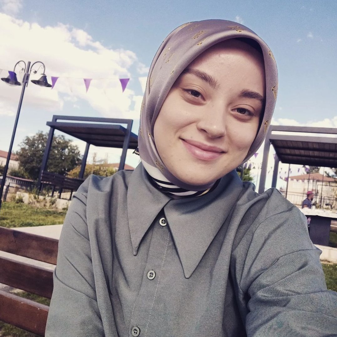 ebruysr78's tweet photo. İçim büyümeyen bir kız çocuğunun ülkesi 🤍✨ https://t.co/czfz9qSMdn