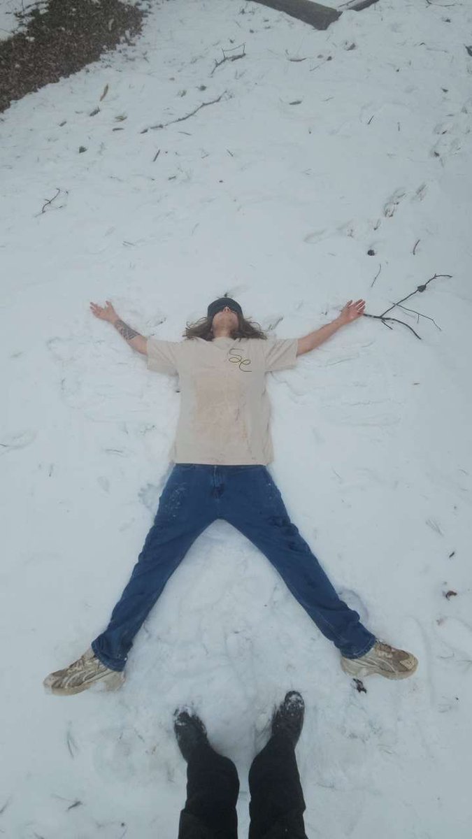 Seshoutent's tweet photo. S.O.E. Snow Day https://t.co/kZAIkCOwl6