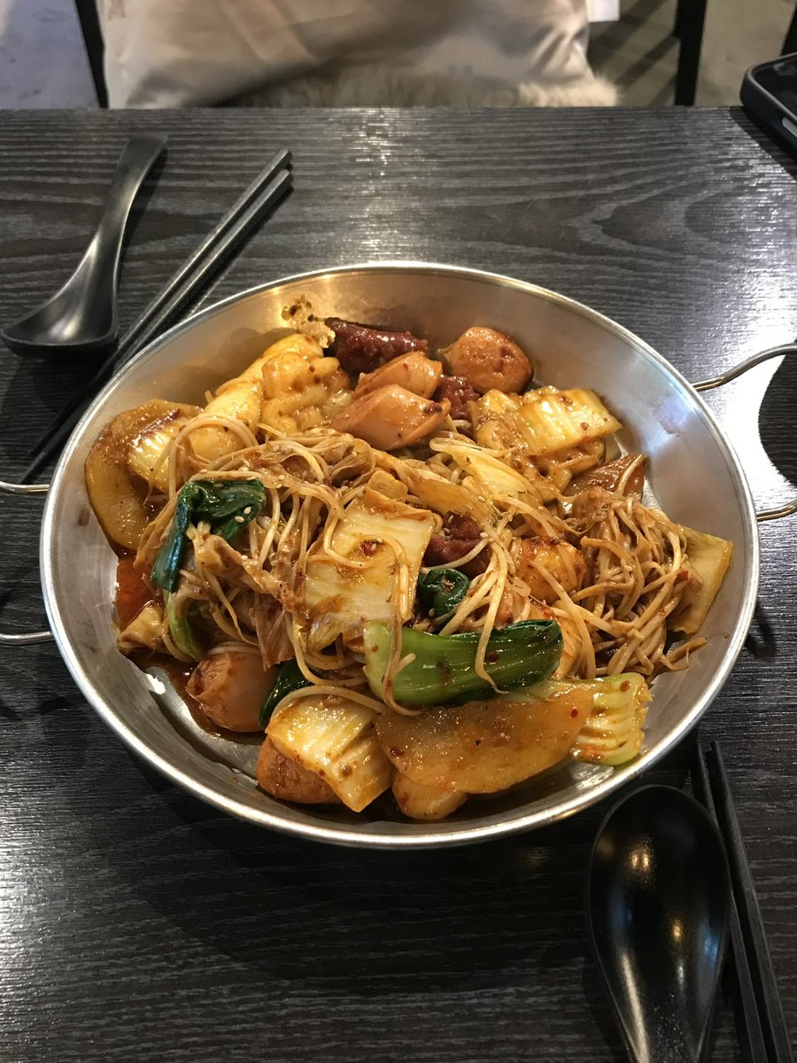 𝗠𝗘𝗢𝗪 tweet media