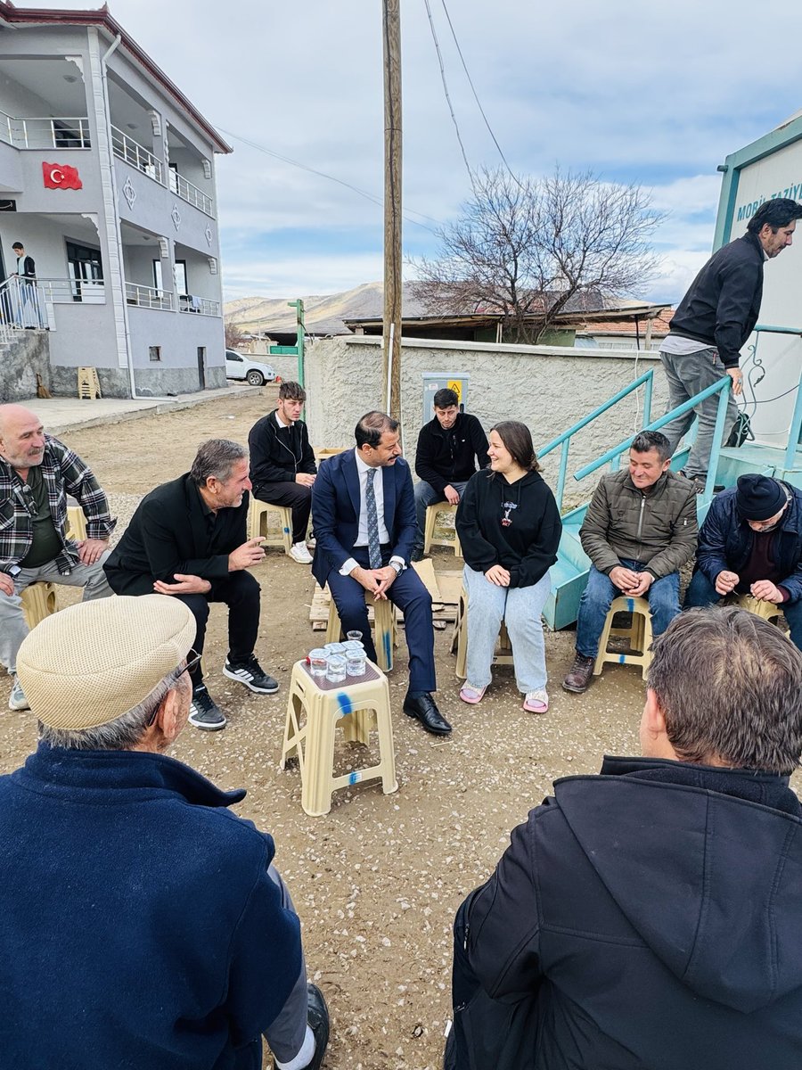 📍Taziye Ziyareti 

✅Kaymakamımız Sn. İsa BERTAN, Ahmediye mahalle Muhtarı Sn. Hayrettin ALTUN’un vefat eden Annesi için taziye ziyaretinde bulundu. Merhuma Allah’tan rahmet, aileye ve yakınlarına ise sabır ve başsağlığı dileklerini iletti.