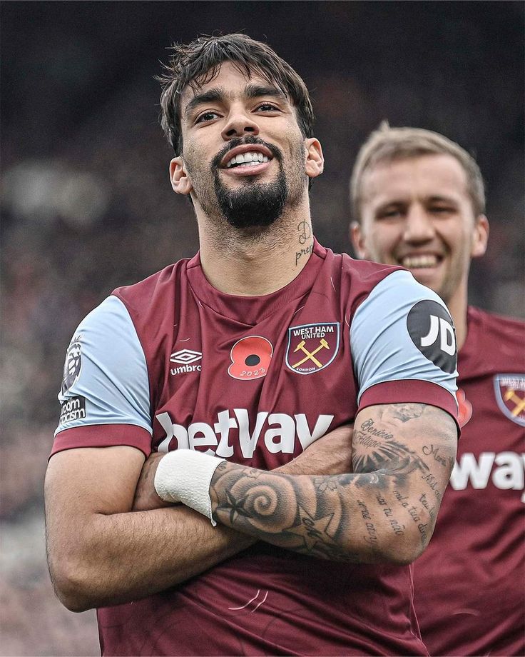 resenhayresenha's tweet image. o homem que quase fez um gol / o homem que quase foi pro city