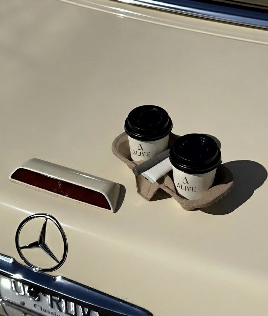 sharevision_sa's tweet photo. من اعمالنــا : تصميم هوية كامله + باكجنق
Projet line :coffee
Brand name : ALIVE https://t.co/X9xJ2XpFJa