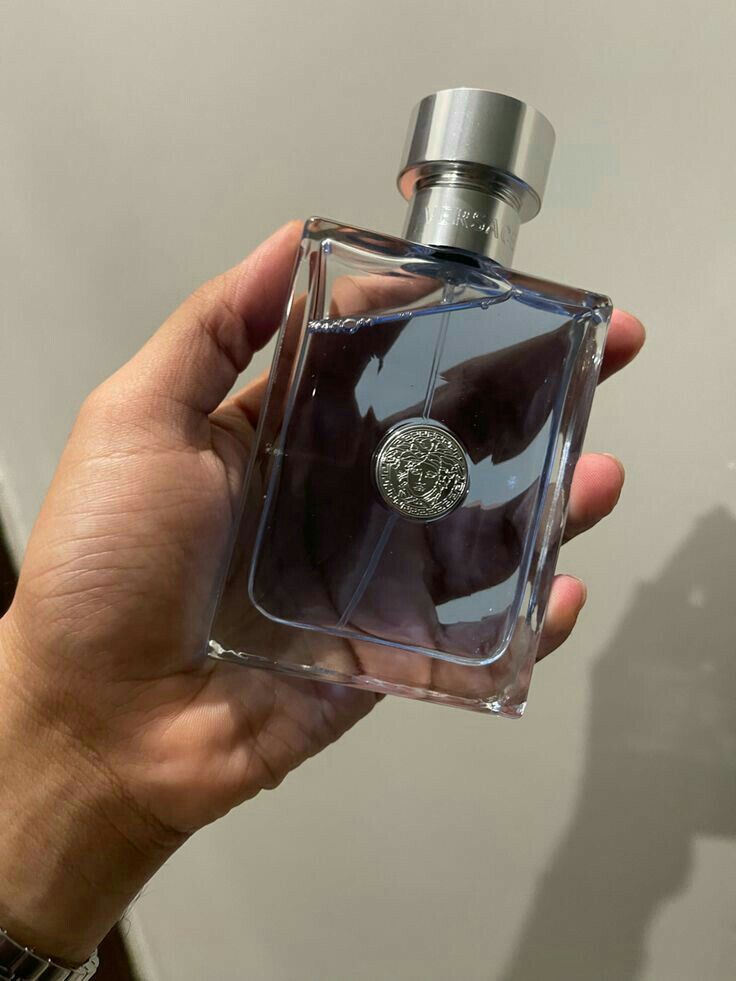خبير العطور tweet media