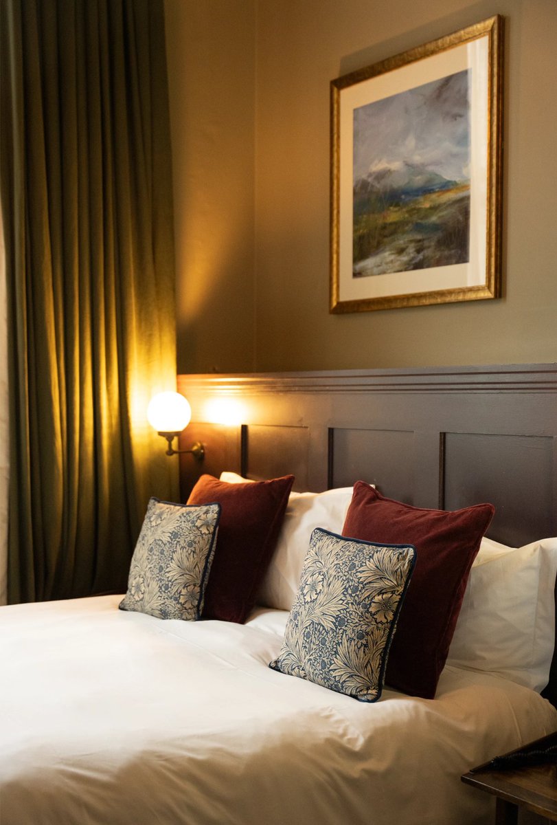 BrookGreenHotel's tweet photo. Still time to snap up our One More Sleep offer 🛌💤

Sink into the comfort of our cosy rooms right in the heart of West London. There’s no better excuse to book that long-overdue staycation. 🔗 in the bio to book direct! 

#onemoresleep #youngspubs #youngspubswithrooms https://t.co/zQZQj0G0kv