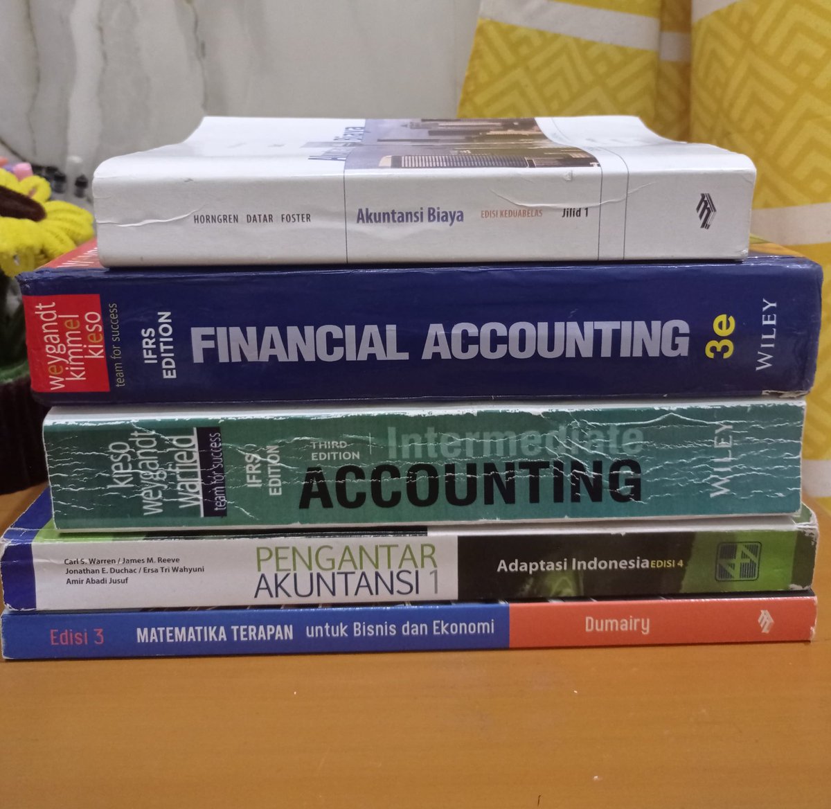 Ghostingterusss tweet media