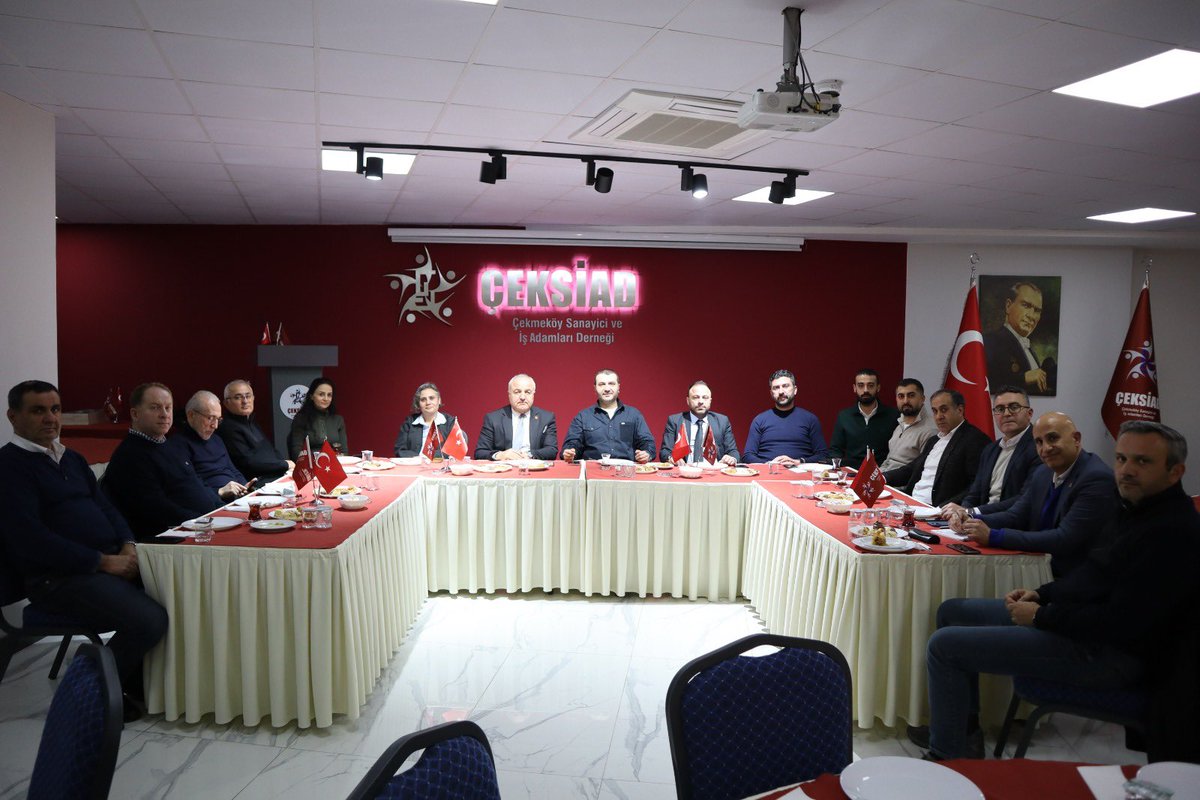 CHP Çekmeköy İlçe Başkanı Sayın Haydar Aslan, ilçe yönetimiyle birlikte derneğimizi ziyaret etti.
