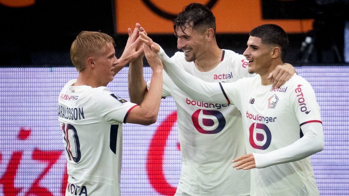 Lillefrenchspp's tweet photo. 🔴⚪ 𝗡𝗮𝗷𝗶𝗺 𝗠𝗲𝗱𝗶𝗻𝗶 (𝗪𝗶𝗻𝗮𝗺𝗮𝘅 𝗙𝗖): « 𝗟𝗶𝗹𝗹𝗲 peut encore 𝗮𝗰𝗰𝗿𝗼𝗰𝗵𝗲𝗿 𝗹𝗲 𝗧𝗼𝗽 𝟰 »
« Il reste beaucoup de journées. Lille peut encore accrocher le Top 4. La vérité de février n’est pas forcément celle de mars ou avril. » 💪
#LOSC #Dogues #Ligue1 https://t.co/fXrfZuMNiC