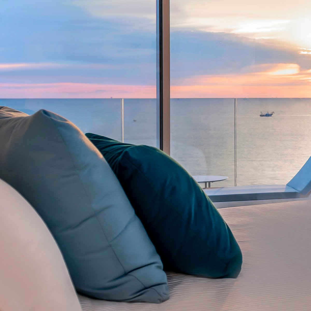 Atlantic__Hotel's tweet photo. Per vivere il mare d’inverno a Riccione,nel modo più intenso e rilassante al tempo stesso, vivilo all'Atlantic.

https://t.co/Y0yjGmWjpv

#riccione #luxuryhotel #atlanticriccione #atlanticstyle #mareinverno https://t.co/AiVV3Fldbj