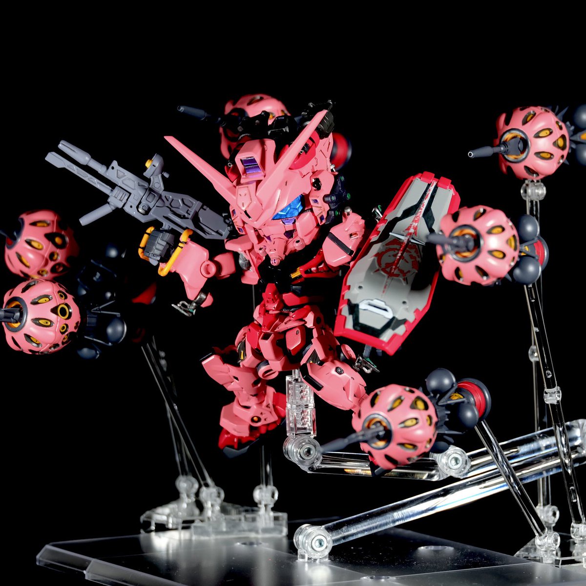 HAND019's tweet image. #私はこういう模型を作っています
デフォルメされたものが好きで、
SDならノーマルもオリ武者も幅広く作ります！
新キットが出ると基本縮めることしか考えてませんww