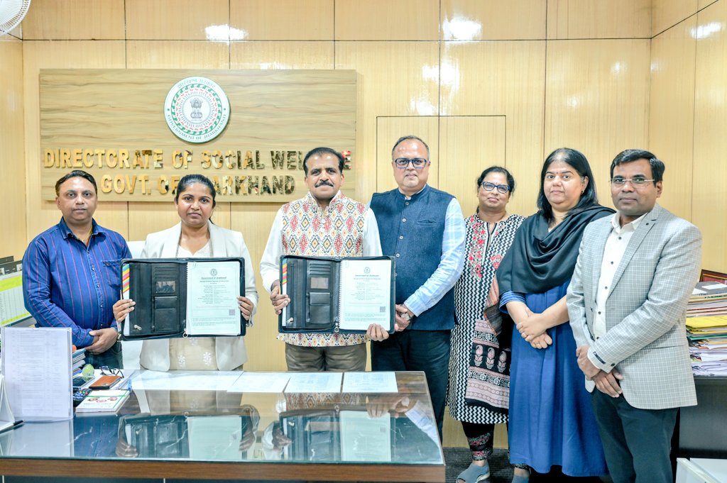 अबुआ सरकार झारखंड की हर महिला के साथ है,मिशन शक्ति के PMMVY योजना से गर्भवती एवं धात्री माताओं को पोषण और स्वास्थ्य हेतु प्रोत्साहन राशि देना राज्य की प्रतिबद्धता है। आज  11.02.2026 को झारखंड महिला विकास समिति, समाज कल्याण विभाग एवं IPE Global  के बीच गैर-वित्तीय MoU हुआ l