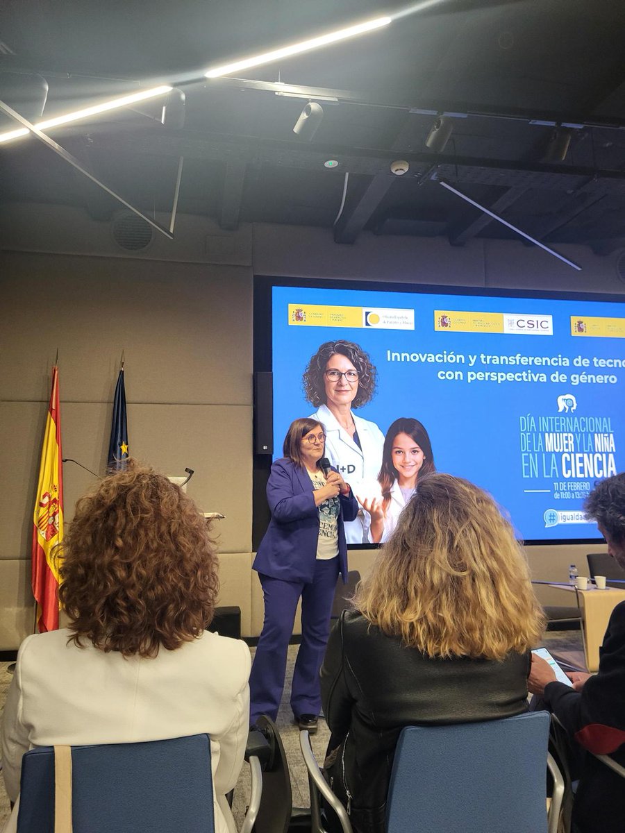 CDTI_innovacion's tweet photo. 📸 Hoy en el @CDTI_innovacion hemos reflexionado sobre innovación y transferencia con perspectiva de género

💡 Diversidad, referentes visibles y ruptura de estereotipos son claves para atraer talento, impulsar la competitividad y construir el futuro

#DíaDeLaMujerYLaNiñaEnCiencia 👩‍🔬

@OEPM_es 
@CSIC 
#IgualdadCDTI #AyudandoCrearFuturo #Innovación #Igualdad #MujerInnovación #MujeryNinaEnCiencia #Emprendimiento #MujeresEmprendedoras