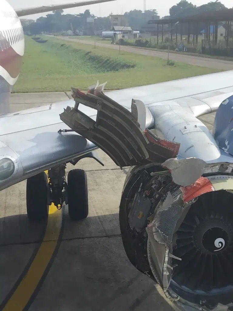 airmainengineer's tweet photo. Uncontained Engine Failure on Arik Air Flight WP740🚨🚨
Arik Air flight WP740, operating from Lagos to Port Harcourt with a Boeing 737-700 (registration 5N-MJF), experienced an uncontained failure of the number 1 engine during the flight. The crew promptly diverted the aircraft to Benin Airport, where they performed a safe landing.