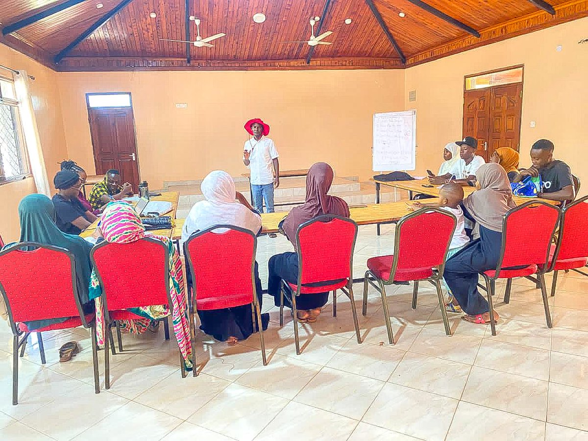 RedcrossKwale's tweet photo. As part of the In-School Program, we sensitized 15 volunteers on topics such as dissemination, first aid and fire safety, life skills, among others. The volunteers will sensitize these topics to learners through the Red Cross clubs we have in different schools in Kwale County. https://t.co/j5ydqKDwDR