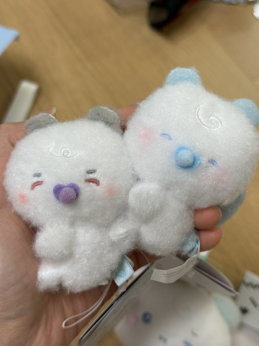plli_250409's tweet photo. @2jh213 붙이면 더 귀여워여 💙 귀여움이 두배 https://t.co/Hc29bcULgG