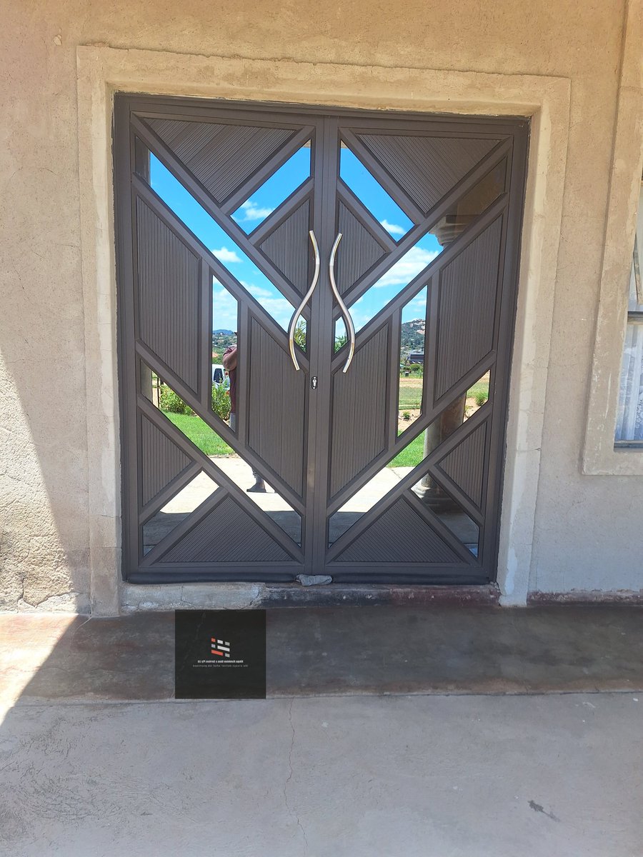 XAluminiums's tweet photo. We  Manufacture and install Aluminium windows, doors, gates etc.

WhatsApp/Call 0712593842 for a quotation. https://t.co/xcfMWNRZGt
