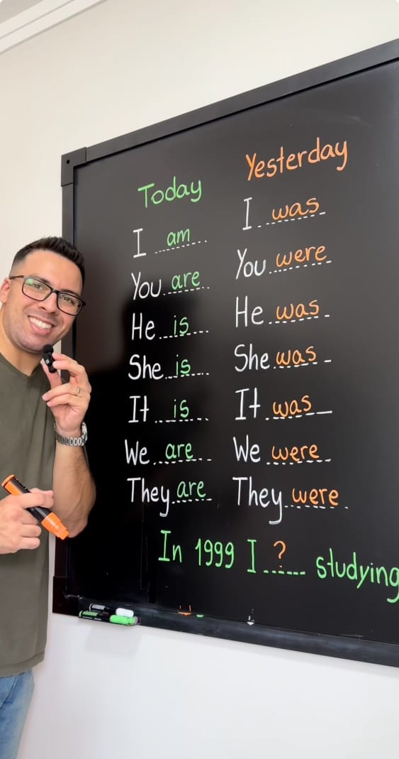 موقع رهيب!

فيه 365 محادثة وقصة قصيرة باللغة الإنجليزية .. بعد كل قصة تجد :
- تمارين تختبر الإستماع
- أسئلة لإستيعاب النص
- تدريبات على الكلمات الجديدة
- تمارين لربط الأحداث

يغطي جميع المستويات من مبتدئ مروراً بالمتوسط وحتى المتقدم ✅