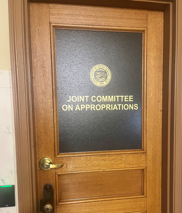 SDBFM's tweet photo. Today in the #SDleg JCA, it's Revenue Projection Forecast Presentation Day!

Our slides and revenue projection booklet can be found at:

https://t.co/ufpEd1CNKQ
https://t.co/vYQNRlyaaJ

#economics https://t.co/cUXu0lJJ5t
