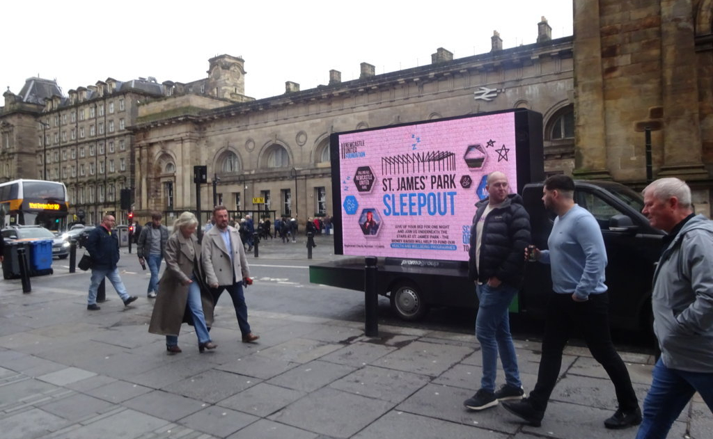 AdsDirectLtd's tweet image. We love working with #charities and here's our stunning #digivan displayed recently @NUFC match for our super client @NU_Foundation Read more about their forthcoming St. James' Park SLEEPOUT event- facebook.com/NewcastleUnite… Book your digivan slot today- matchdays@adsdirect.org.uk