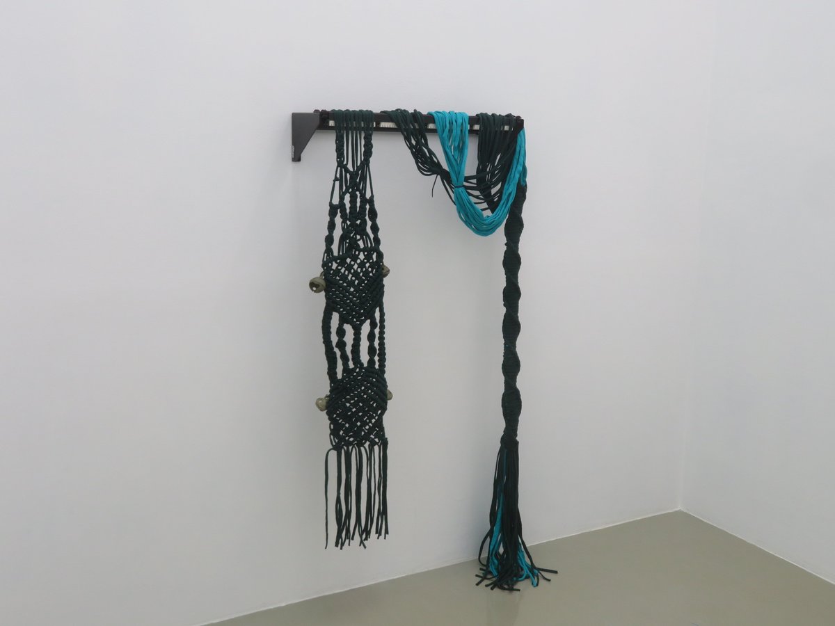 Yoshimi Arts　「レイチェル・アダムス『Interference』」　1/31(土)～2/22(日)　12:00～19:00、日～17:00　月火休　平面、ほか　yoshimiarts.com/home.html