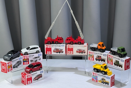 mzrwofficial's tweet photo. 🚗 Tomica No.22 Line-Up (Shorts) ✅
Volvo C40/XC60, UNIMOG snowplow, Nissan Note + ladder truck!
Collector’s note: BLUE TOMY (China) vs RED TOMY (Japan) 🔥
▶️ Watch: https://t.co/SWDsbn4Nxr
#Tomica #トミカ #TomicaNo22 #Diecast #MiniCars #Unimog #Volvo #Shorts #MasterZRWorldCollects
