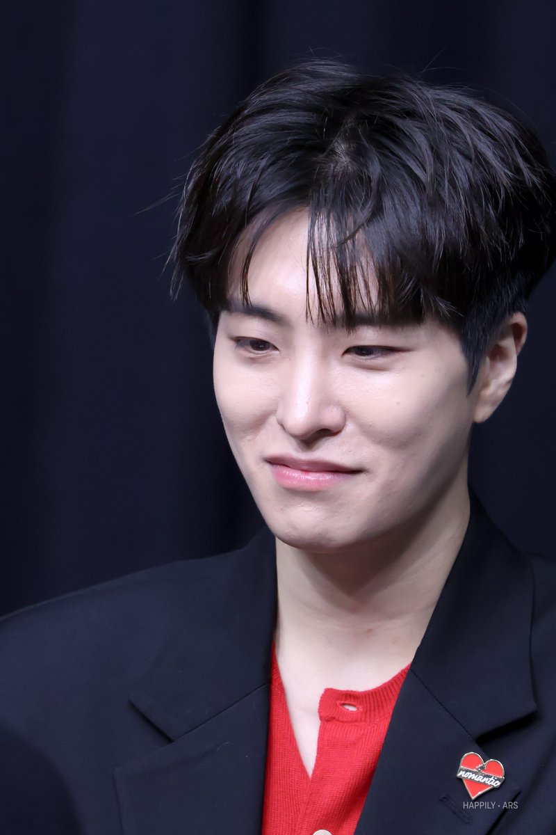 คิดถึงเด็กมากเลย 🥹

#영재 #YOUNGJAE