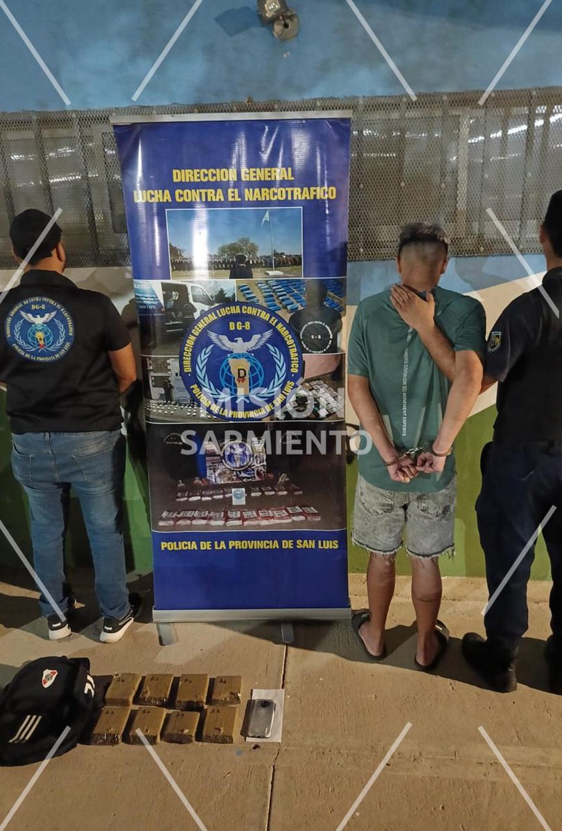 Se incautaron 48 millones de pesos en droga que estaban en poder de una sola persona y que circulaban por nuestras calles. No podemos permitir que la droga continúen avanzando en San Luis.
La lucha contra el narcotráfico es diaria y constante. Implica un importante despliegue de