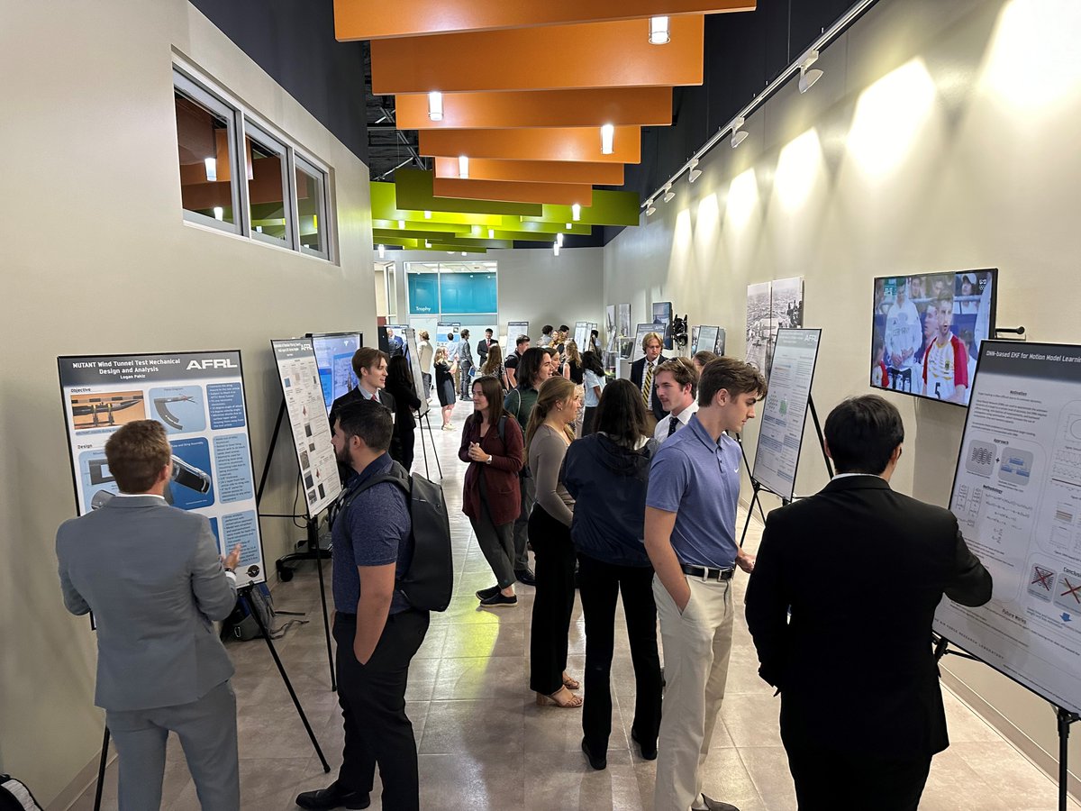 AFRLScholars's tweet photo. Ready to turn curiosity into impact? 

The AFRL Scholars Program connects students with paid research experiences alongside Air Force engineers and scientists.

Build skills. Work on real projects.

Explore the program: https://t.co/Rv5HyBLrFk https://t.co/lbxnWn9yjk