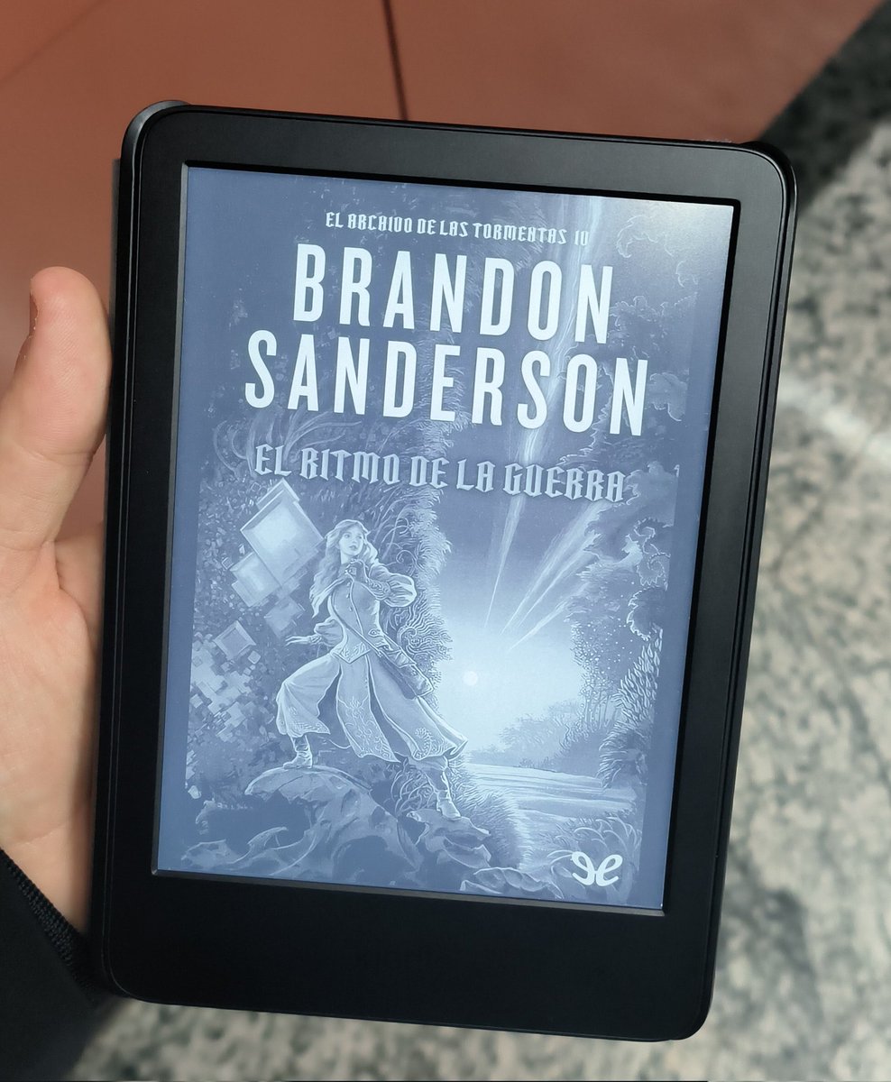 Acabo de terminar Esquirla del Amanecer y creo que me voy a meter ya de ya el Ritmo de la Guerra por el culo...

Me autodeseo buen viaje