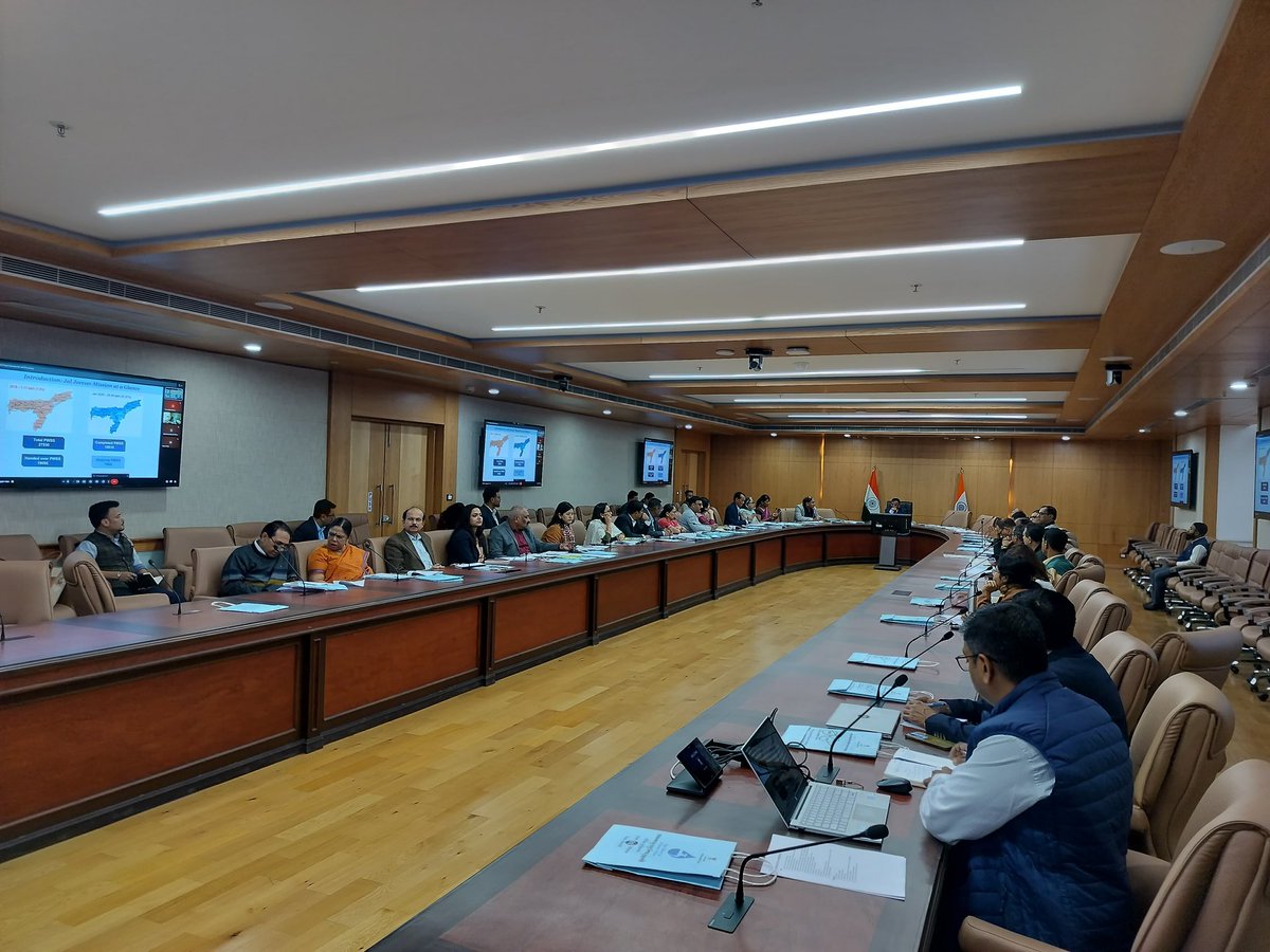 JJM_Assam's tweet image. #JJMUpdate | Dr. Ravi Kota, IAS, Chief Secretary, Assam chaired the 21st Apex Body Meeting of the State Water &amp;amp; Sanitation Mission (#SWSM) held at his office today. 1/3