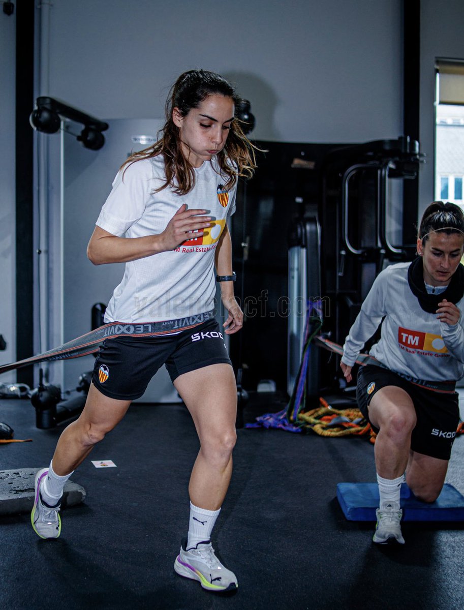 Valencia CF Femenino #ADNVCF tweet media