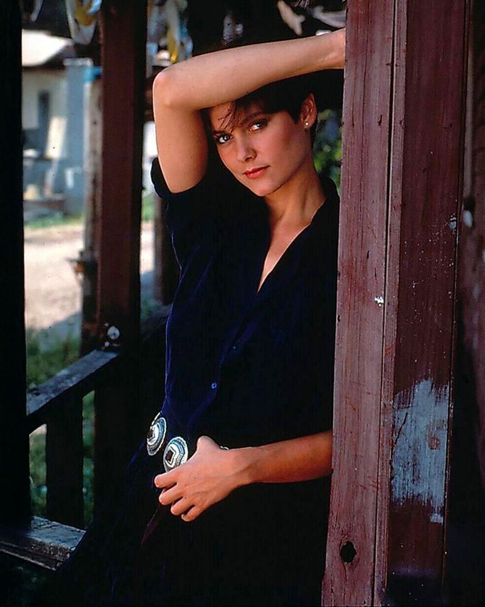 HaphazardStuff's tweet image. Carey Lowell as Pam Bouvier in  Licence to Kill.

#jamesbond #careylowell #licencetokill #bondgirl