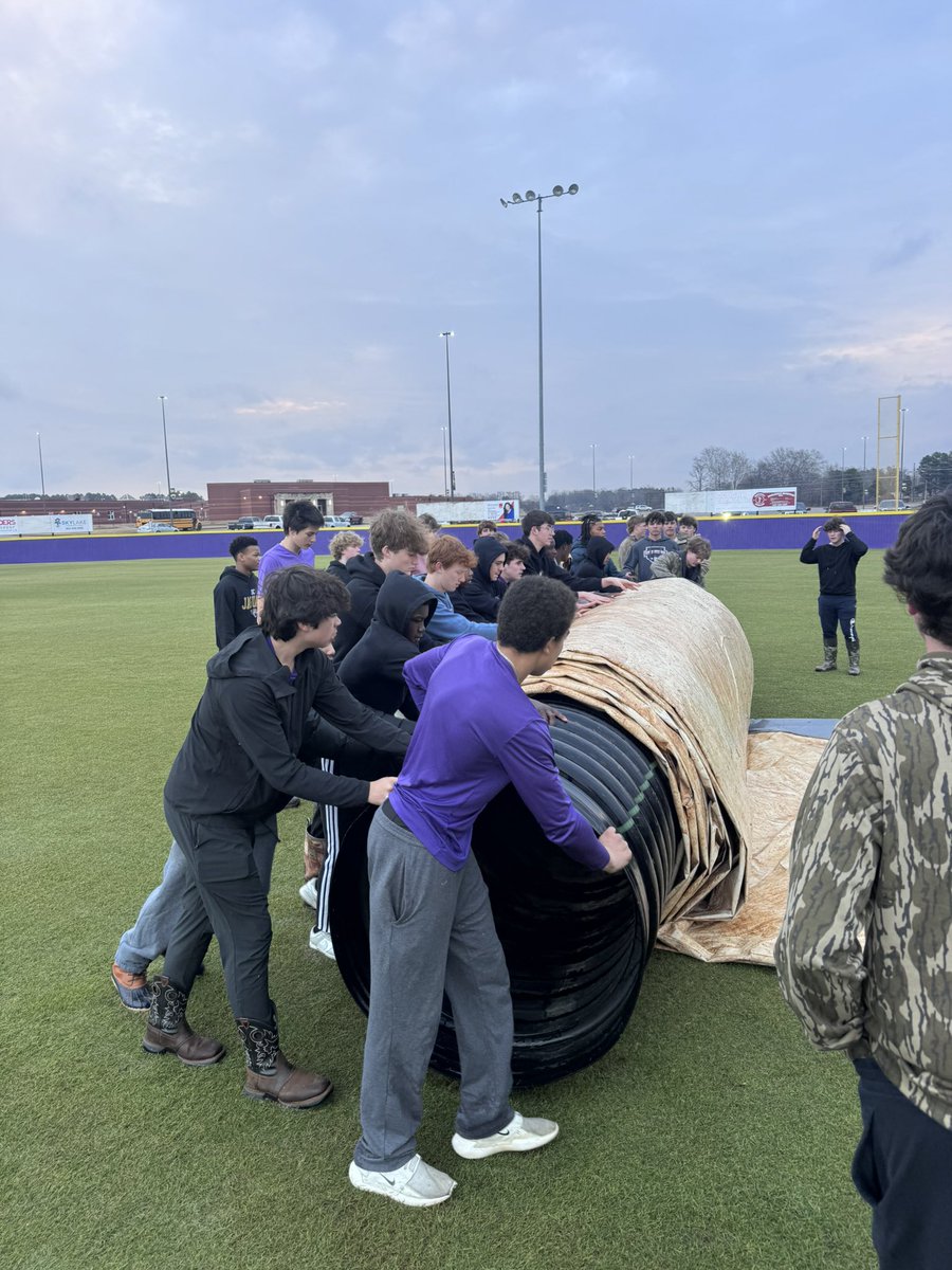 Brian Lewis tweet media