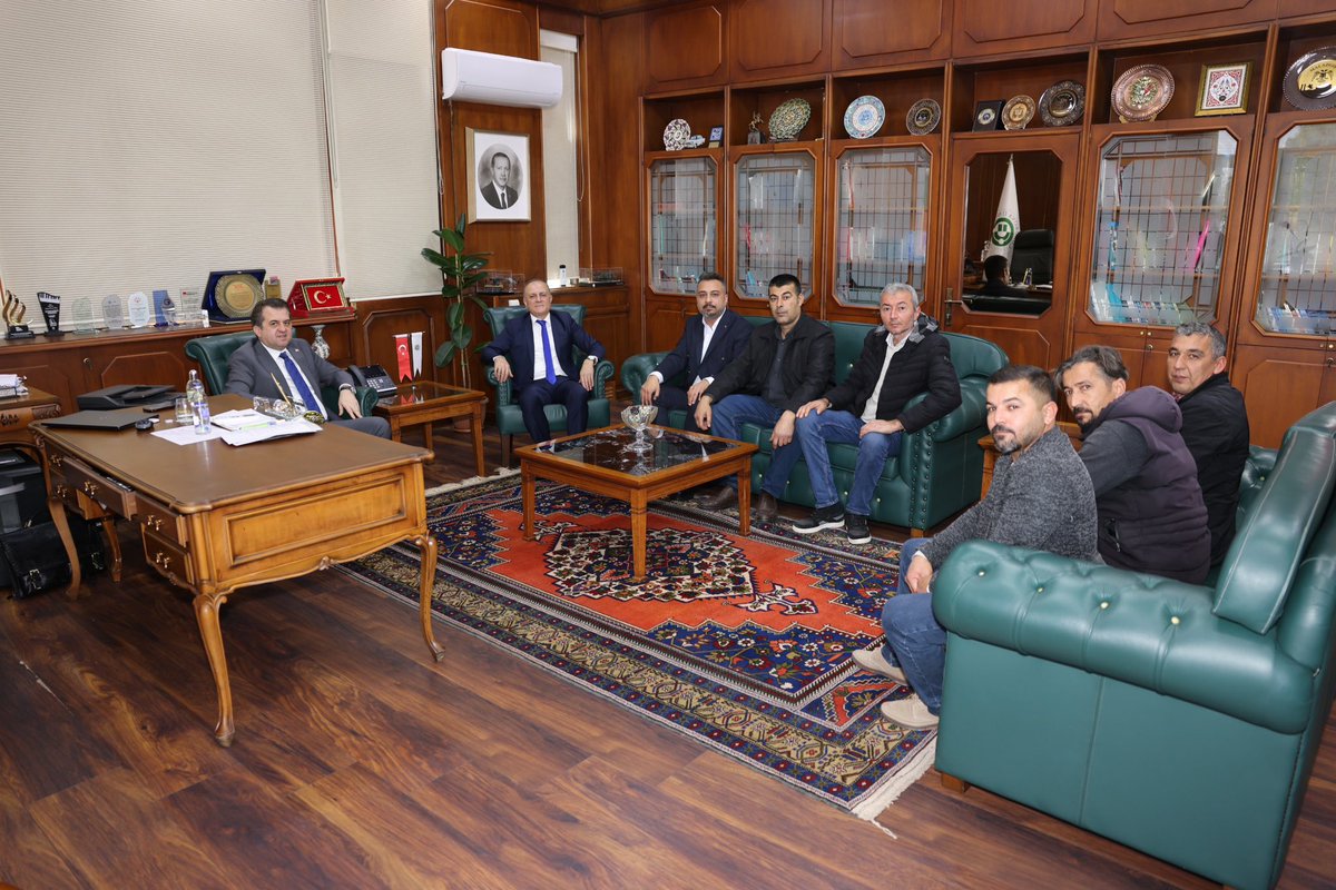 Çukurova Üniversitesi Rektörü Sayın Prof. Dr. Hamit Emrah BERİŞ’i işyeri sendika temsilcilerimiz ile birlikte ziyaret ettik.Sayın Rektörümüze misafirperverliğinden dolayı çok teşekkür ederiz.<a href="/alemdareyup/">Eyüp Alemdar</a> <a href="/KOOPISSENDIKASI/">Koop-İş Sendikası</a>