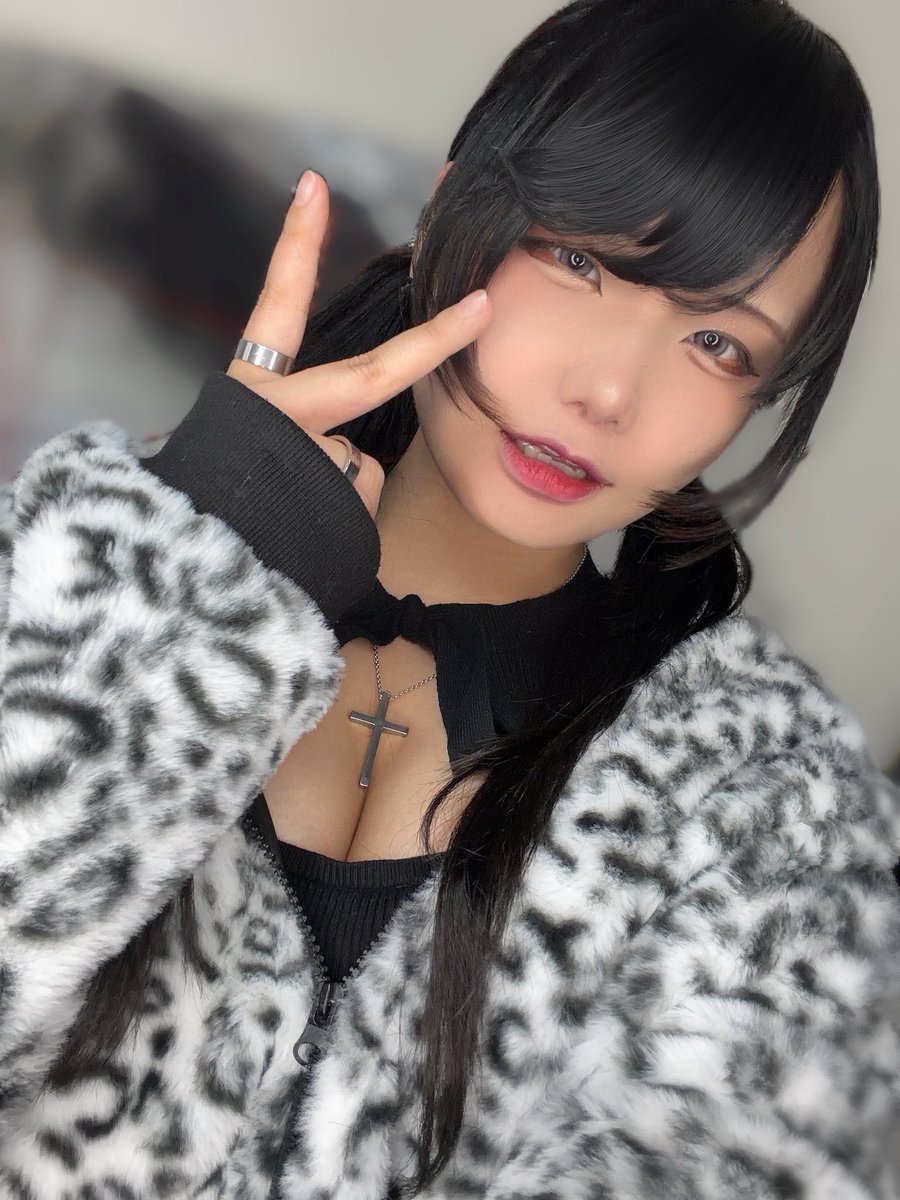 ツインテ、どうかなあ？🖤