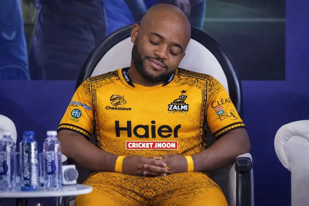 IkramullahMasti's tweet photo. Peshawar zalmi in the PSL auction 😂 https://t.co/qC59ZKEryx