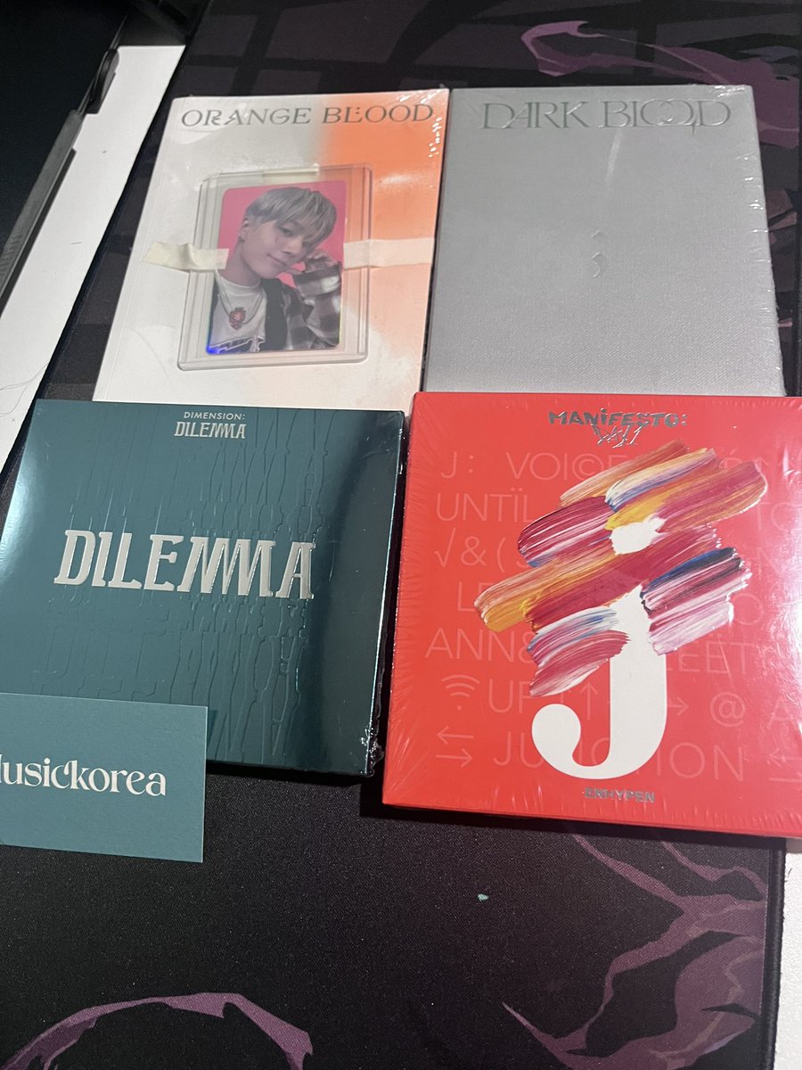 Takuucart's tweet photo. ☆ wts lfb ph ☆ help rt
        ⤷ #TakuuLapags

》Quit Sale《

Sealed/Unsealed Albums

Take all for P3800 w free enha/svt rpcs

⤷ mop: gcash/cod/meetup
⤷ mod: sdd/meetup
⤷ dm/reply "mine"  

Good condi, can send proofs
T: enhypen seventeen skz stray kids poca 

Need funds https://t.co/0cW9l0kfl9