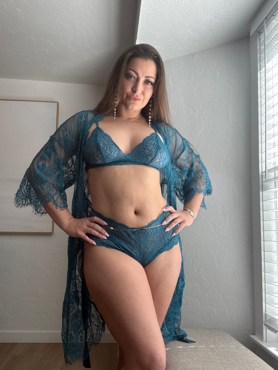 akaDaniDaniels's tweet photo. I’m in a very hands-on mood 😌
Slow, teasing, and all about making you feel good.
Watch the preview… then come play with me 🔥
https://t.co/cljQWO4ZLD https://t.co/onNGEwE7sw