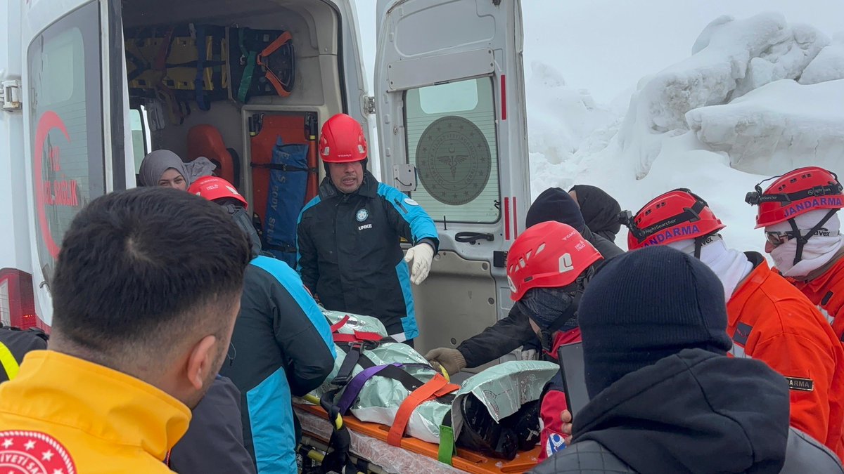 📍 Afetlere Hazırlık: AFAD Koordinesinde Geniş Kapsamlı Çığ Tatbikatı

İlimizde AFAD koordinesinde, 154 personelin katılımıyla gerçekleştirilen çığ tatbikatında; UMKE ve 112 Acil Sağlık ekiplerimiz, diğer paydaş kurumlarla tam bir koordinasyon içerisinde görev aldı.

Tatbikat