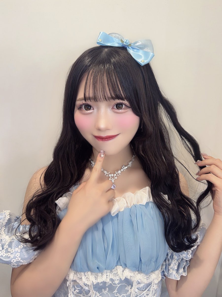 三重県産のりんごおひとついかが？🍎🩵