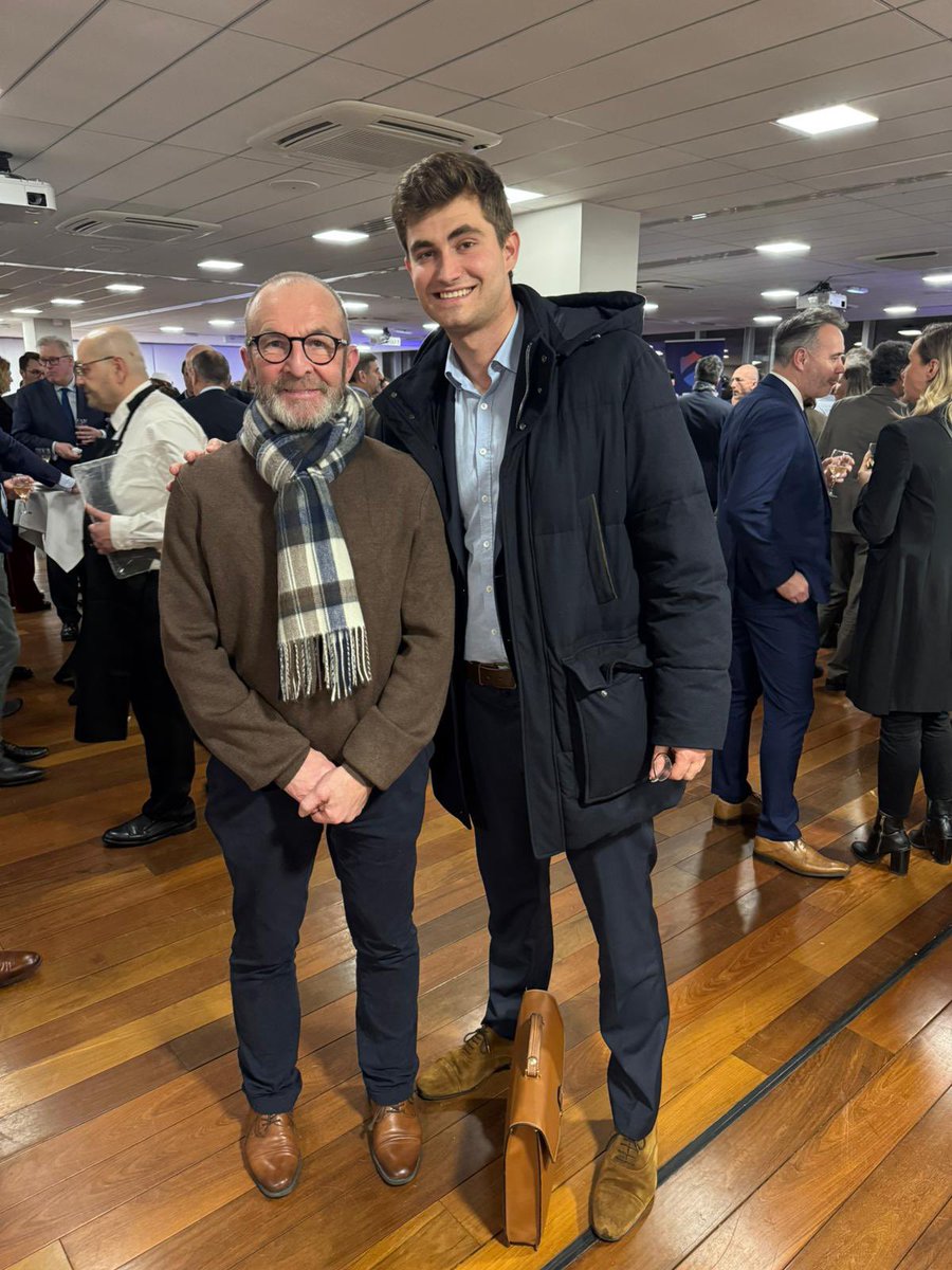 LegrouxVincent's tweet image. Merci mon Cher @MontbrialAvocat de m'avoir invité hier à @Paris en présence de notre ministre de l'intérieur @NunezLaurent.

Moment émouvant de la soirée mon échange avec, Mickaëlle Paty qui depuis quatre ans se bat pour faire vivre la mémoire de son frère #samuelpaty