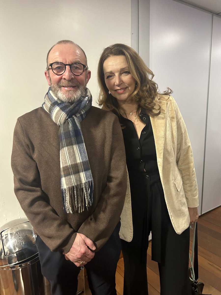 LegrouxVincent's tweet image. Merci mon Cher @MontbrialAvocat de m'avoir invité hier à @Paris en présence de notre ministre de l'intérieur @NunezLaurent.

Moment émouvant de la soirée mon échange avec, Mickaëlle Paty qui depuis quatre ans se bat pour faire vivre la mémoire de son frère #samuelpaty