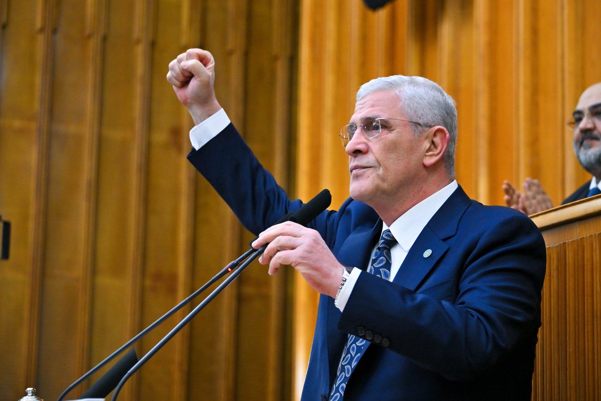 iyiparti's tweet photo. Umudunu bu vatana bağlamış,
Umudunu bu al bayrağa bağlamış,
Umudunu Cumhuriyete bağlamış,
Büyük Türk Milletiyle yola düşmenin vakti geldi! https://t.co/72Qm8XM1lz