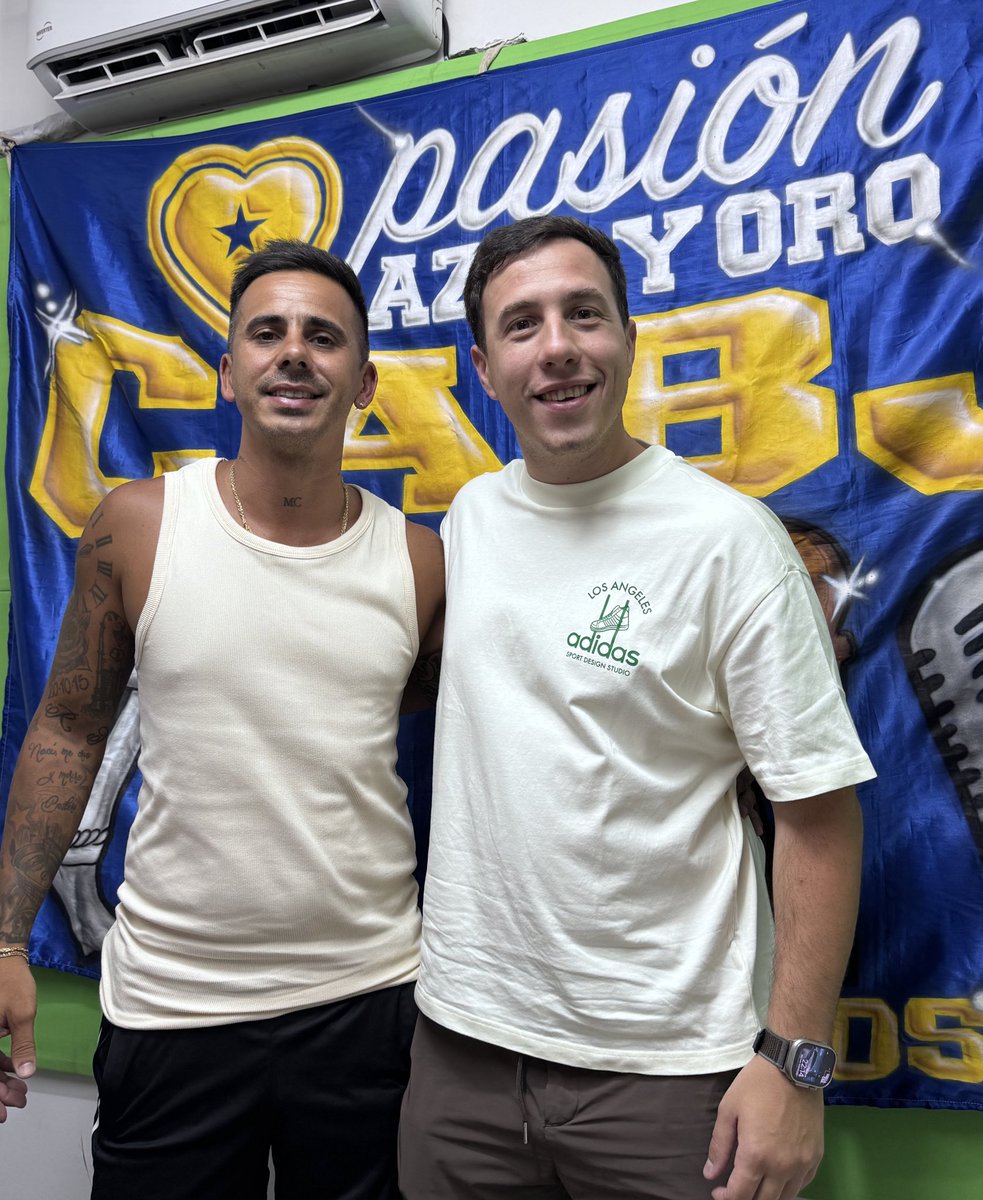 Martes de radio 💙💛 
Este martes me visitó Lucho, dueño de Dallas Car 🚗, bostero de ley y vendedor de autos del mundo Boca.

Fútbol, fierros y debate sin filtro sobre el presente irregular de Boca ⚽🔥

Todos los martes 21 hs por AM 810 🎙️
<a href="/PasionAzulYOro_/">Pasión Azul & Oro</a>