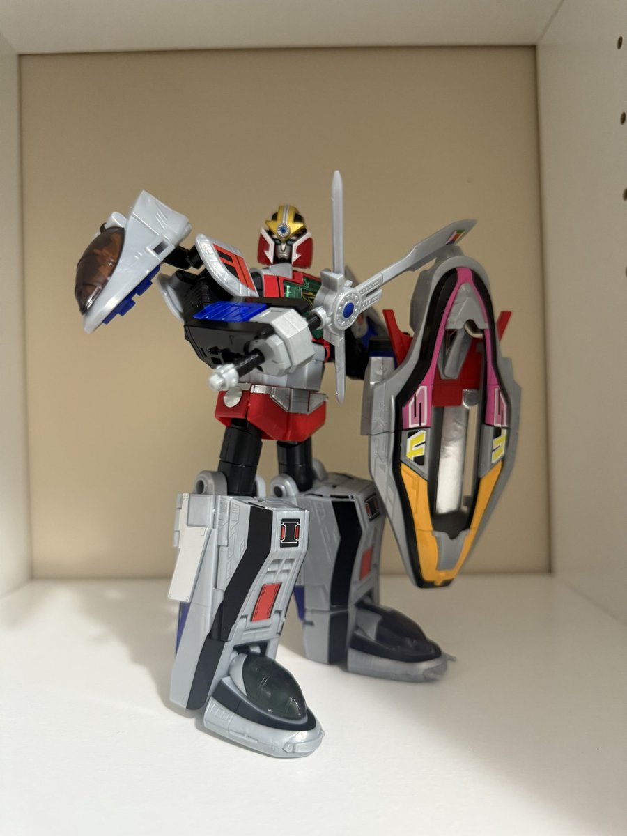 Tonict97186's tweet photo. Presenting the brand new SMP set TimeRanger the Time Robo Alpha and Beta

#SuperSentai #BANDAI #SMP #TimeRanger https://t.co/TU5XmaAo1f